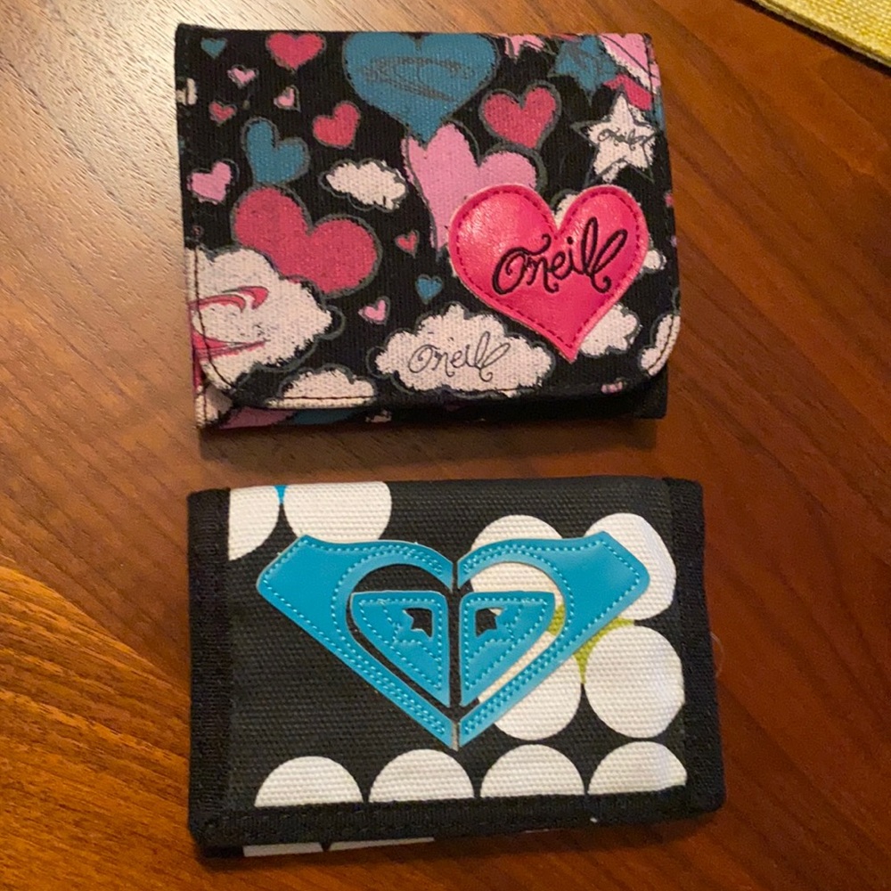 ✌🏽TWO FOR 1* NWT Wallets - O’Neill and Roxy
